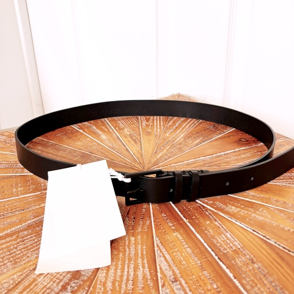 COS Accessories - NWT COS Women’s Black Genuine Leather Belt in Size M/L